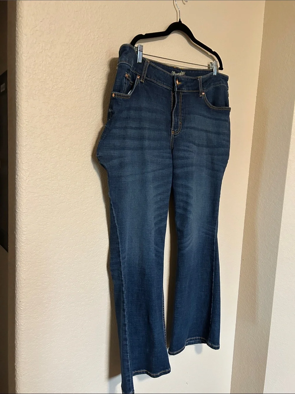 Wrangler 22w flat